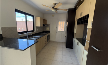 CASA EN VENTA PH VERSALLES 1 - REMATE BANCARIO - $240,000USD