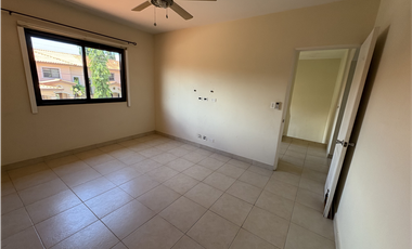 CASA EN VENTA PH VERSALLES 1 - REMATE BANCARIO - $240,000USD
