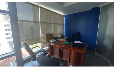 Vendo Oficina a pasos de Calle 50 # 2207 ovd