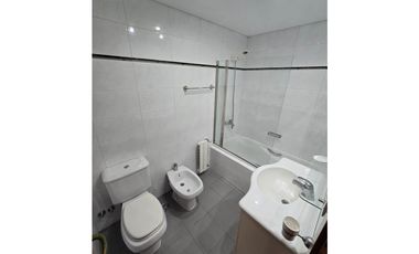 Departamento 3 amb con Balcon y Cochera (Alberti 2600)