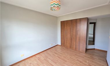 Departamento 3 amb con Balcon y Cochera (Alberti 2600)