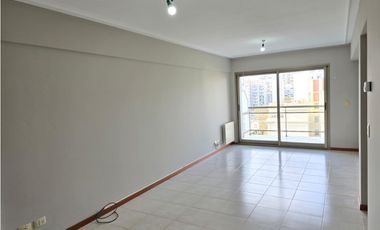 Departamento 3 amb con Balcon y Cochera (Alberti 2600)