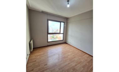 Departamento 3 amb con Balcon y Cochera (Alberti 2600)