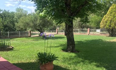 AT75. ICHO CRUZ. GRAN CASA FRENTE AL RIO (6/8PAX)