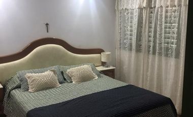 AT75. ICHO CRUZ. GRAN CASA FRENTE AL RIO (6/8PAX)