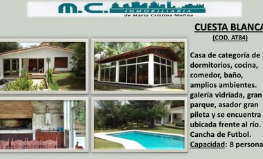 AT84. CASA A MTS DEL RIO CON PILETA, QUINCHO (8 PAX)