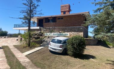 AT150. TALA HUASI. Hermosa casa en zona alta con vista a 360° (7PAX)