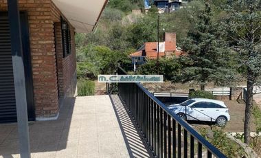 AT150. TALA HUASI. Hermosa casa en zona alta con vista a 360° (7PAX)