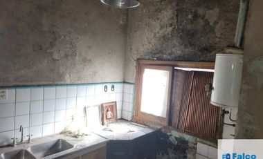Casa en venta de 2 dormitorios c/ cochera en El Palomar