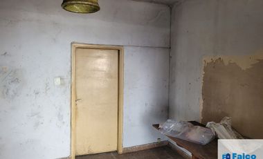 Casa en venta de 2 dormitorios c/ cochera en El Palomar