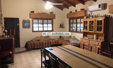 V176.TALA HUASI. HERMOSA CASA C/ ESPECTACULAR UBICACION. SALIDA DIRECTA AL RIO