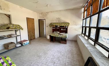 Depósito lote propio - 590 m2 aprox. - Entrada camión - Montacarga