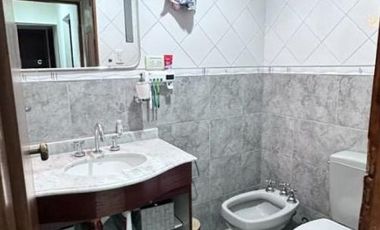 Casa 6 ambientes en Adrogué, oportunidad venta
