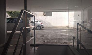DEPARTAMENTO DE UN DORMITORIO CON COCHERA EN CENTRO DE LA PLATA - DIAGONAL 77 ENTRE 8 Y 43