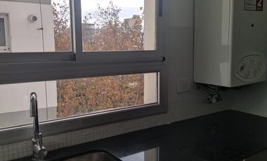DEPARTAMENTO DE UN DORMITORIO CON COCHERA EN CENTRO DE LA PLATA - DIAGONAL 77 ENTRE 8 Y 43