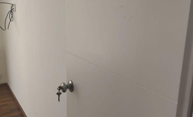 DEPARTAMENTO DE UN DORMITORIO CON COCHERA EN CENTRO DE LA PLATA - DIAGONAL 77 ENTRE 8 Y 43