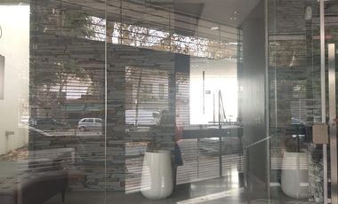 DEPARTAMENTO DE UN DORMITORIO CON COCHERA EN CENTRO DE LA PLATA - DIAGONAL 77 ENTRE 8 Y 43