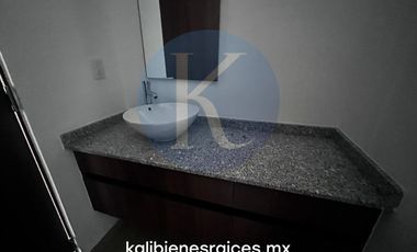 Departamento en Renta Nuevo en City Esmeralda