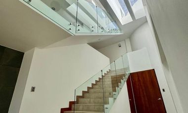 CASA EN RENTA EN PUEBLA EN LOMAS DE ANGELÓPOLIS