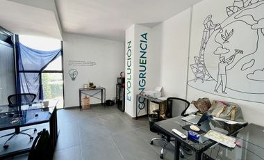 Oficina con inquilino en venta en Ciudad Granja en edificio B central 207
