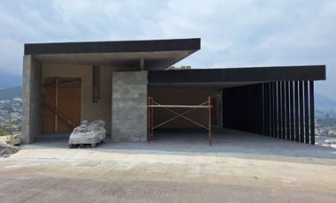 Residencia de Lujo en Venta – Balcones del Campestre