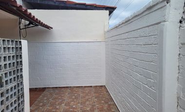 CASA AMUEBLADA EN RENTA EN VALLE DORADO COTO LOS ANGELES