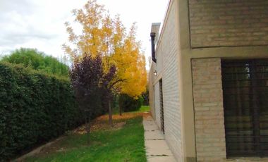 Hermosa Propiedad En Venta En Inmejorable Ubicación. Villa 25 De Mayo