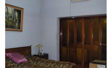 Casona Céntrica con piscina En Venta!!