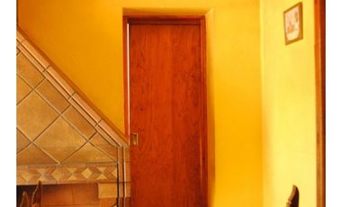 Casona Céntrica con piscina En Venta!!