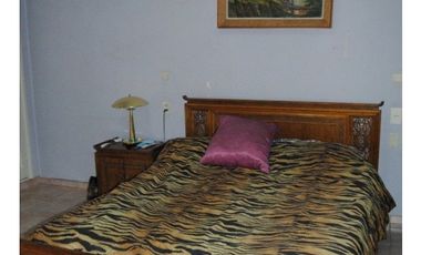 Casona Céntrica con piscina En Venta!!