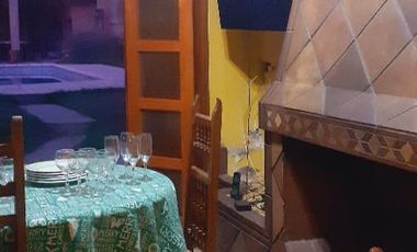 Casona Céntrica con piscina En Venta!!