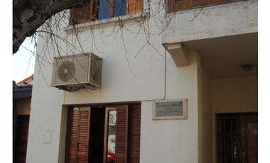 Casona Céntrica con piscina En Venta!!