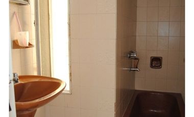 Casona Céntrica con piscina En Venta!!