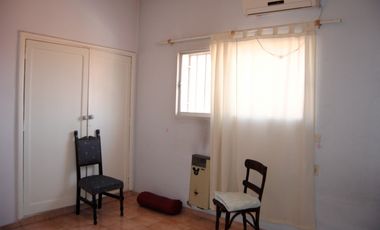 Casona Céntrica con piscina En Venta!!