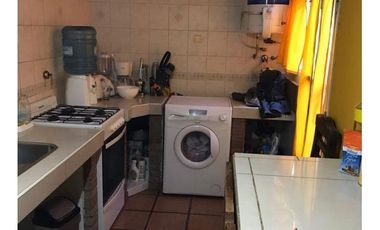 Local Comercial Con Departamento En Venta