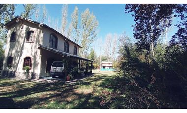 Importante Propiedad En Venta _ Casa Y Cabaña En Emblematico Lugar