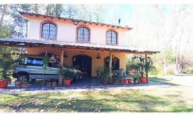 Importante Propiedad En Venta _ Casa Y Cabaña En Emblematico Lugar