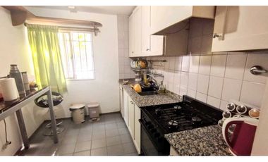 Hermosa Propiedad Frente Al Parque En Venta!!