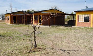 Complejo De 3 Cabañas En Venta, Las Paredes,San Rafael Mendoza.