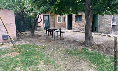 Casa, local comercial y departamento sobre avenida en venta-San Rafael