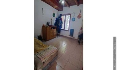 Casa, local comercial y departamento sobre avenida en venta-San Rafael