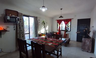 OPORTUNIDAD!! 2 Casas en venta, excelente ubicación - Loteo Viñuela