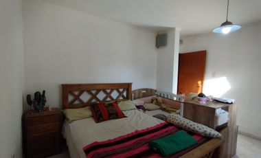 OPORTUNIDAD!! 2 Casas en venta, excelente ubicación - Loteo Viñuela