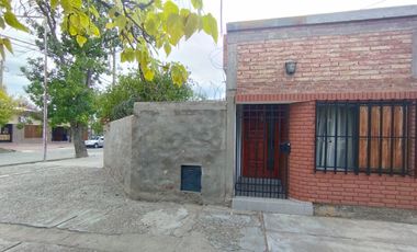 Casa en venta de 3 dormitorios c/ cochera en San Rafael