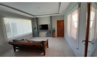 Hermosa Casa En Venta - Salto De Las Rosas