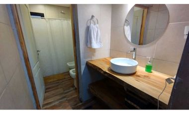 Hermosa Casa, quincho y pileta En Venta - Las Paredes
