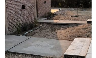 Hermosa Casa, quincho y pileta En Venta - Las Paredes