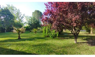 Excelente Casa quinta sobre ruta!! En Venta-Cuadro Benegas