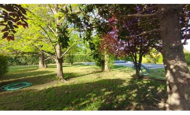 Excelente Casa quinta sobre ruta!! En Venta-Cuadro Benegas