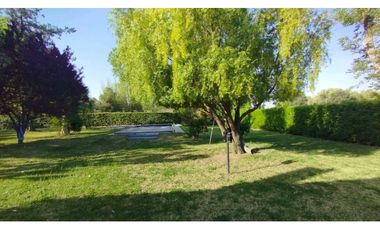 Excelente Casa quinta sobre ruta!! En Venta-Cuadro Benegas